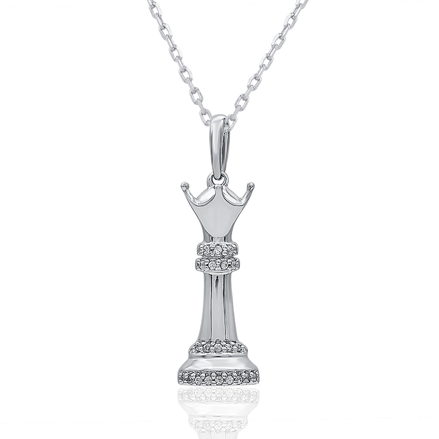 Queen Chess Pendant Necklace in 10kt gold