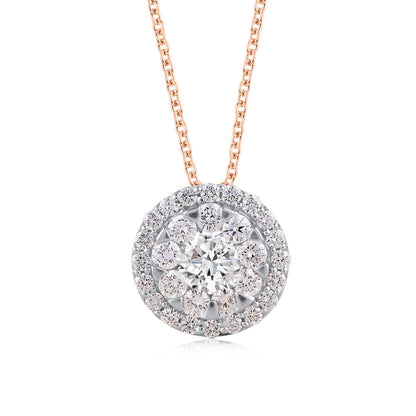 Cluster Pendant Necklace in 18K Gold