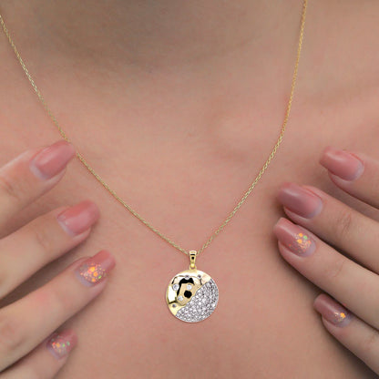 Abstract Disc Halo Pendant Crafted in 14KT Gold